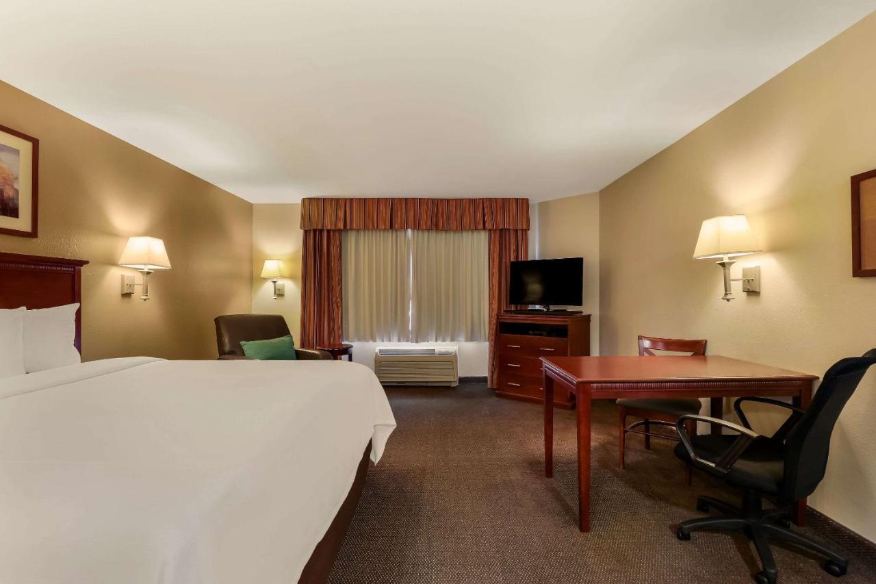Mainstay Suites Fitchburg - Madison Eksteriør bilde