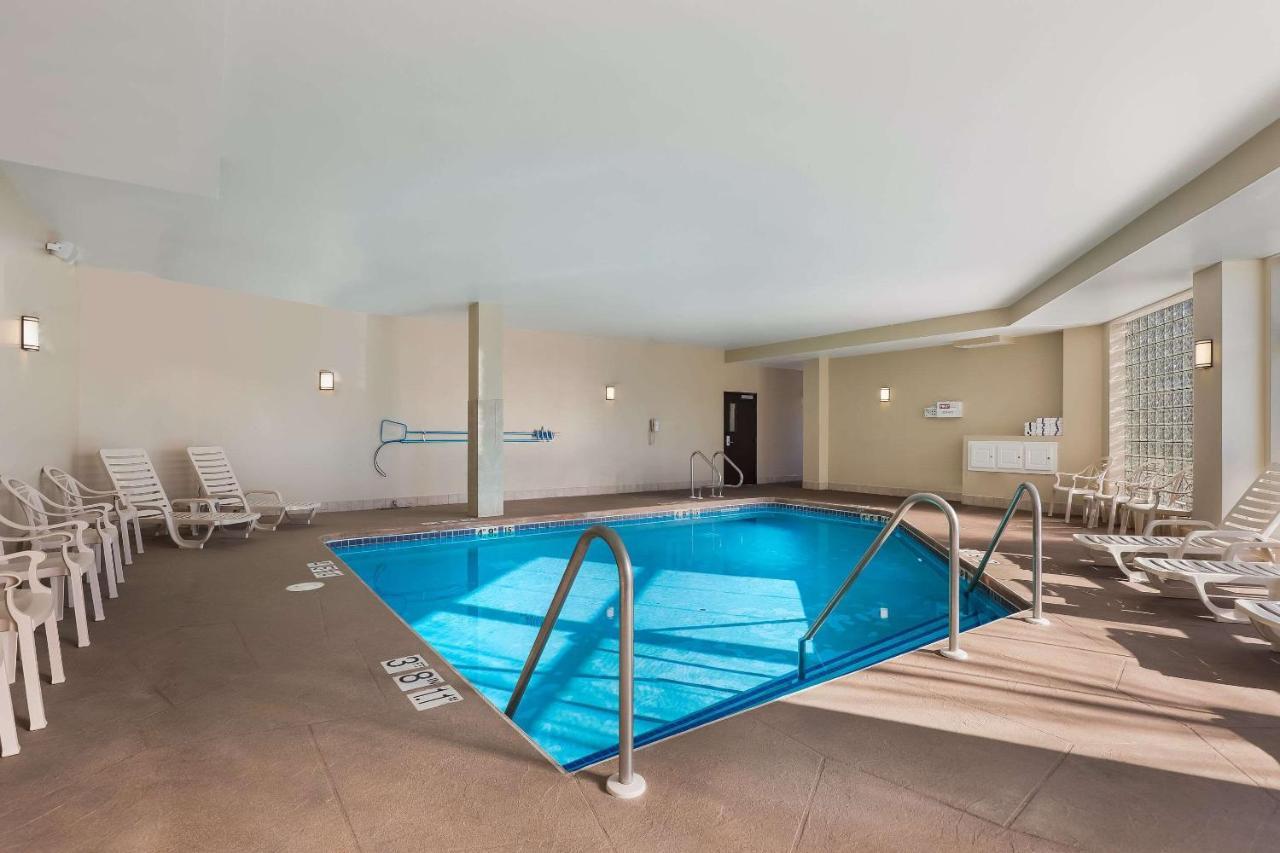 Mainstay Suites Fitchburg - Madison Eksteriør bilde