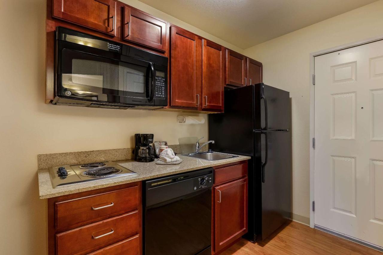Mainstay Suites Fitchburg - Madison Eksteriør bilde